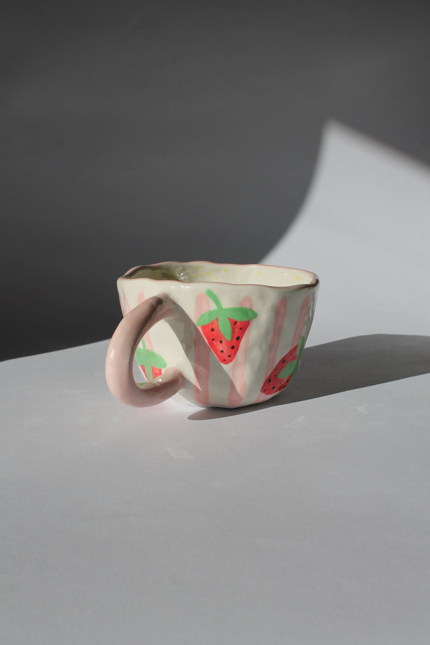 Strawberries ceramic
