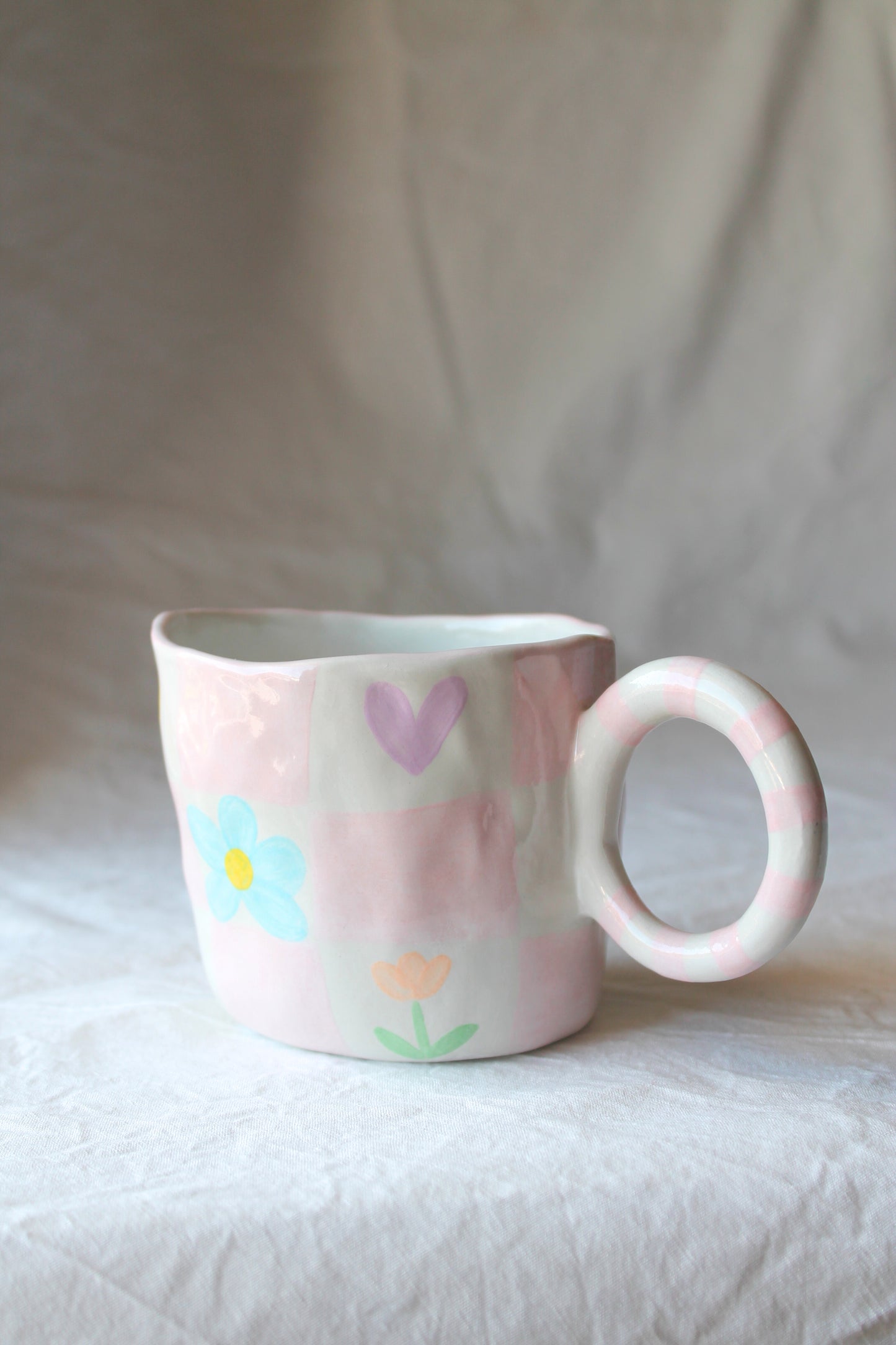 Checkered Mix mug, Smile, flowers,hearts